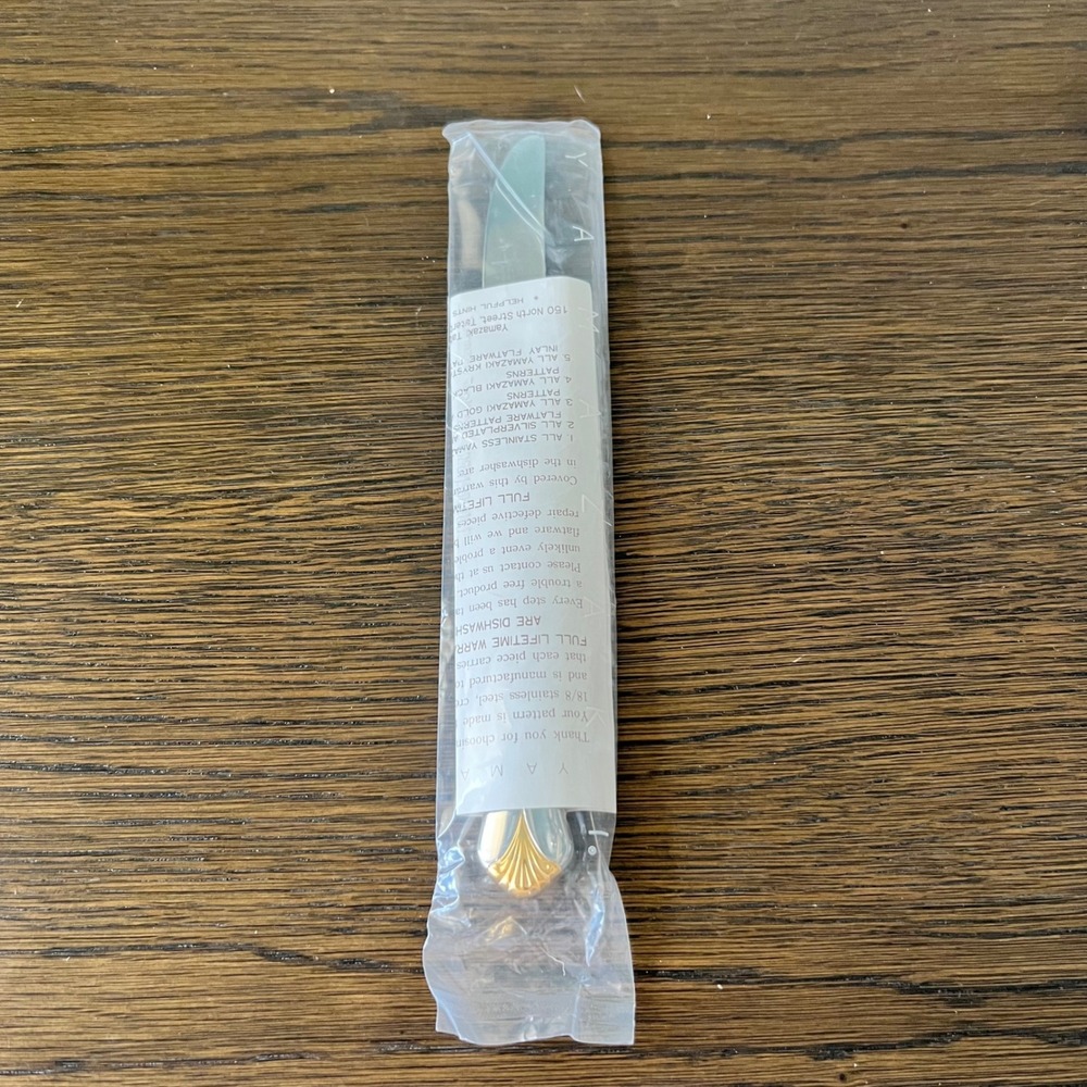 Yamazaki Cara Gold Accent Knife 18/8 Stainless Steel Japan Shell Tip Sleeve‎